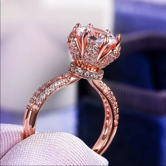 *NEW* GORGEOUS ROSE GOLD WEDDING RING - Picture 1 of 3